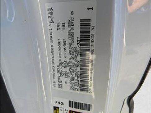 Used 2024 Toyota Tacoma SR image 13