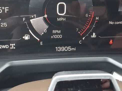 Used 2024 GMC Acadia Denali w/ Super Cruise Package image 21