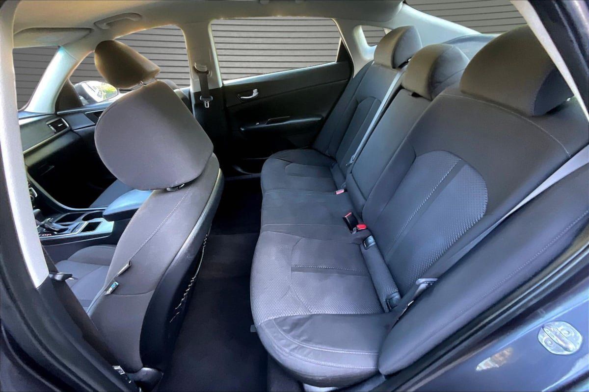 Used 2018 Kia Optima LX FWD image 21