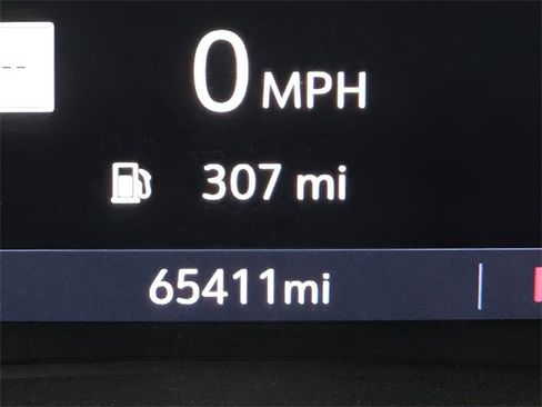 Used 2021 GMC Terrain SLE w/ Driver Convenience Package image 27