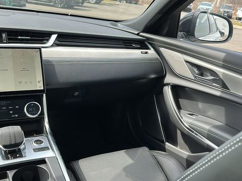 New 2024 Jaguar XF R-Dynamic SE image 22
