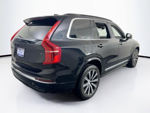 Used 2023 Volvo XC90 B6 Plus image 5