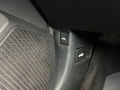 Used 2023 Honda Accord EX image 16