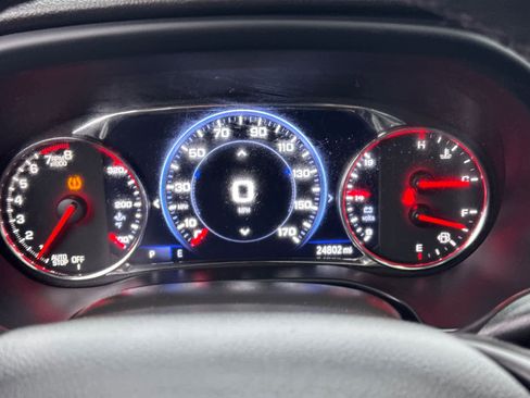 Used 2023 GMC Acadia AT4 w/ Technology Package image 18