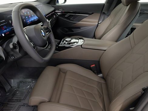 Used 2025 BMW 530i image 39