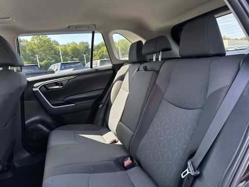 Used 2024 Toyota RAV4 XLE w/ Convenience Package FWD image 17