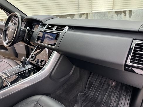 Used 2018 Land Rover Range Rover Sport HSE image 23