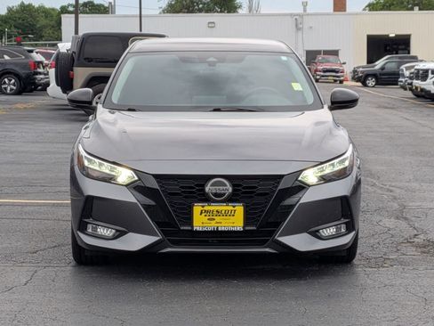 Used 2023 Nissan Sentra SR w/ Midnight Edition Package FWD image 2
