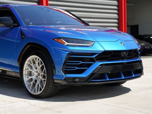 Used 2019 Lamborghini Urus AWD/4WD image 6