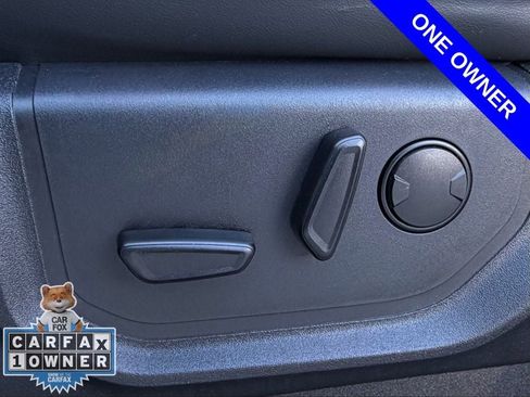 Used 2024 Ford Expedition Max XLT image 7