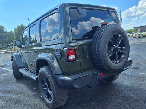 Used 2021 Jeep Wrangler Unlimited Sahara AWD/4WD image 37