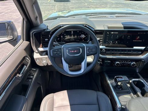 New 2026 GMC Sierra 1500 Elevation AWD/4WD image 32