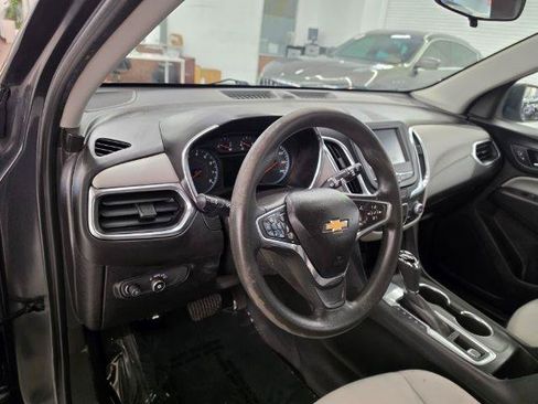 Used 2018 Chevrolet Equinox LS FWD image 7