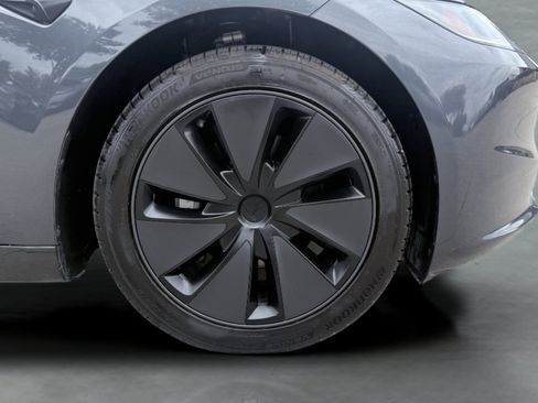 Used 2024 Tesla Model 3 Standard Range RWD image 7