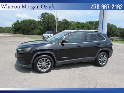 Used 2019 Jeep Cherokee Latitude Plus FWD image 5