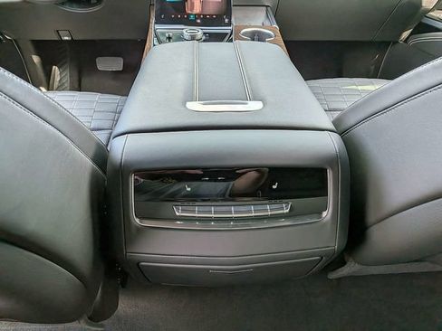 Certified 2026 Cadillac Escalade Platinum Sport AWD/4WD image 16