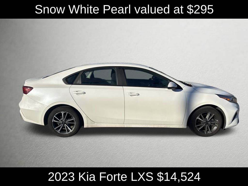 Used 2023 Kia Forte LXS FWD image 2