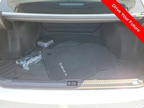 Used 2024 Lexus IS 350 F Sport RWD image 28
