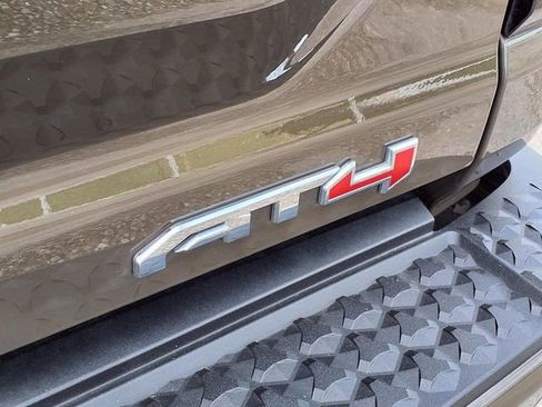 Used 2024 GMC Canyon AT4 w/ AT4 Premium Package image 22