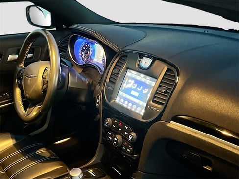 Used 2021 Chrysler 300 S w/ S Model Appearance Package image 28