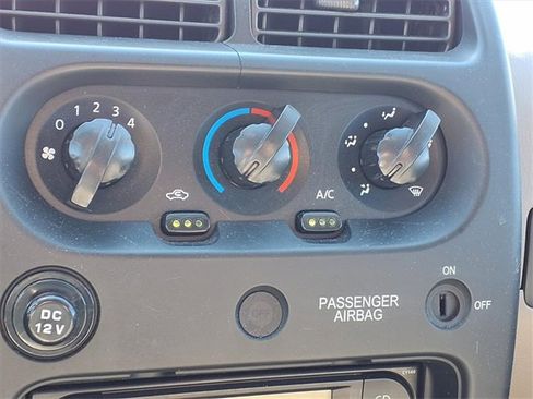 Used 2004 Nissan Frontier XE w/ (VTP) Value Truck Pkg image 12