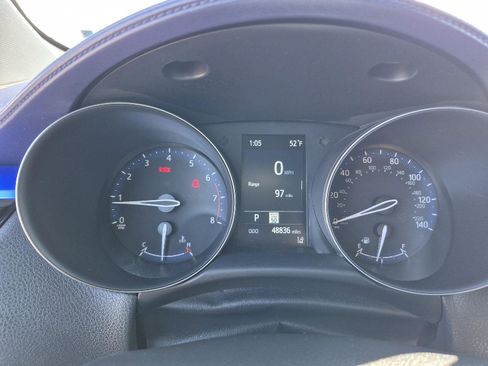 Used 2021 Toyota C-HR XLE image 18