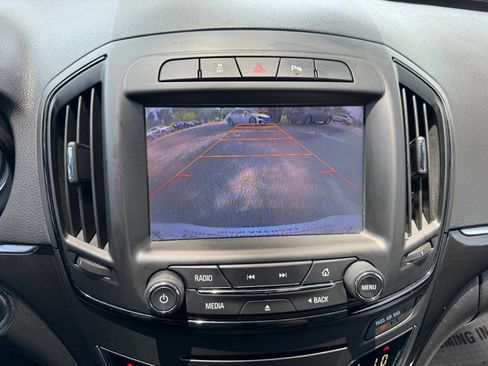 Used 2015 Buick Regal Premium w/ Experience Buick Package FWD image 19