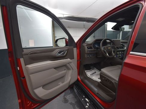 Used 2023 Chevrolet Tahoe LT w/ LT Signature Package image 8