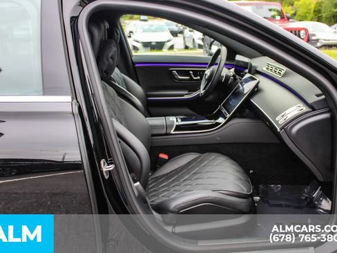Used 2025 Mercedes-Benz S 580 4MATIC Sedan image 20
