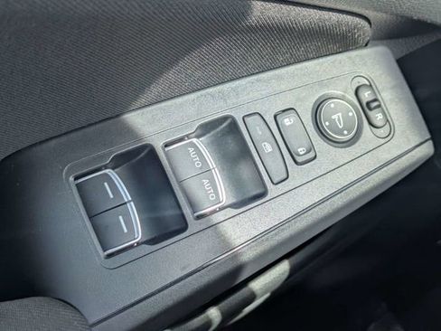 Used 2025 Honda Civic Sport image 20