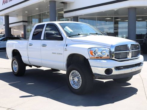 Used 2006 Dodge Ram 2500 Truck SLT w/ Trailer Tow Group AWD/4WD image 8