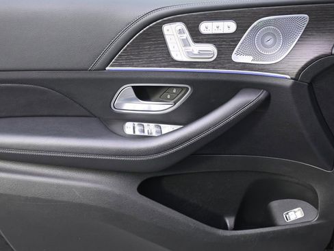 Used 2020 Mercedes-Benz GLS 580 4MATIC image 23