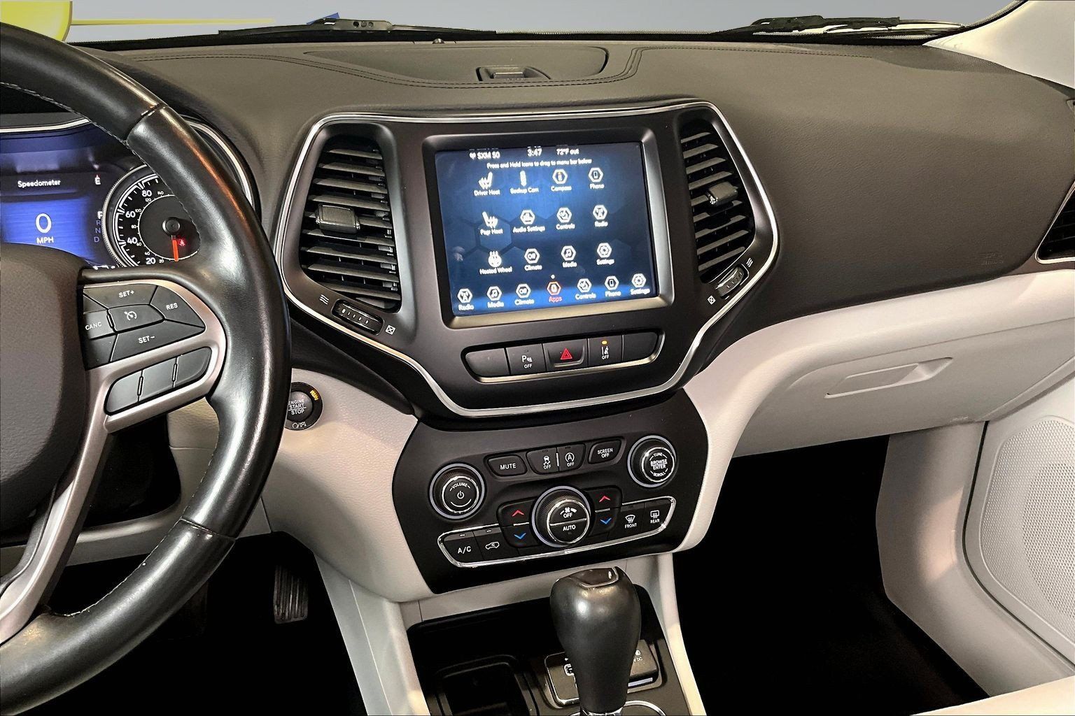 Used 2021 Jeep Cherokee Latitude Lux w/ Comfort/Convenience Group FWD image 10