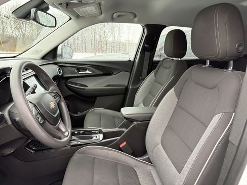 Used 2021 Chevrolet TrailBlazer LT w/ Convenience Package image 10