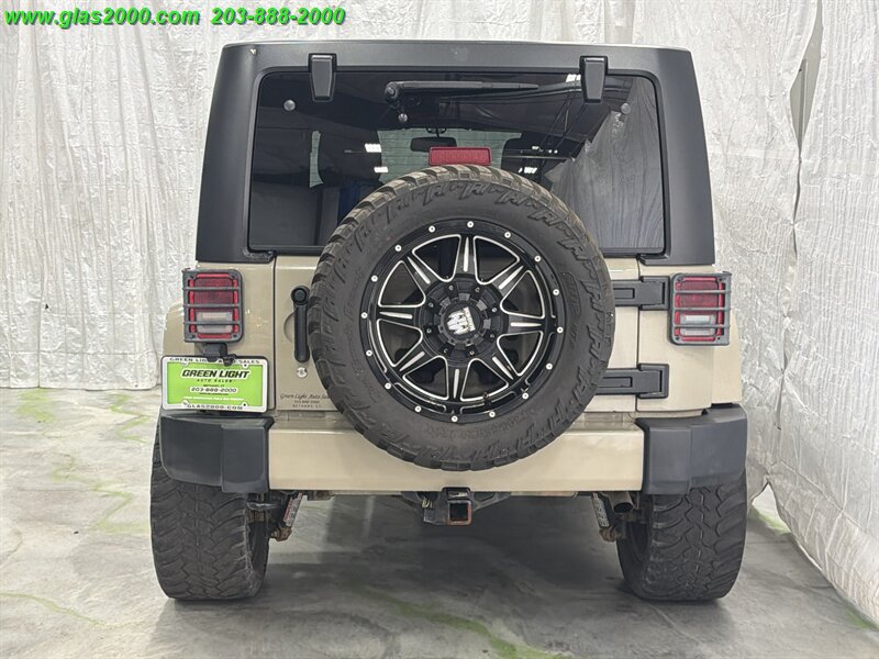 Used 2017 Jeep Wrangler Unlimited Sahara AWD/4WD image 20