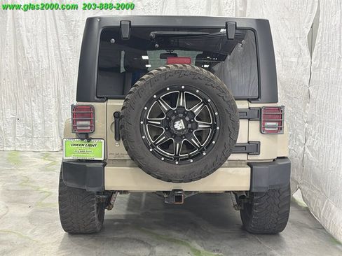 Used 2017 Jeep Wrangler Unlimited Sahara image 20