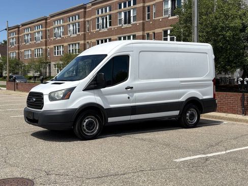 Used 2015 Ford Transit 150 130 Medium Roof RWD image 3