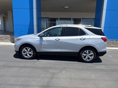 Used 2021 Chevrolet Equinox Premier FWD image 11