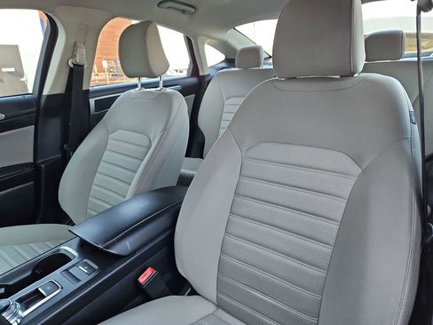 Used 2020 Ford Fusion S image 21