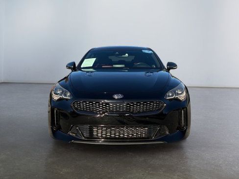 Used 2018 Kia Stinger GT2 image 3