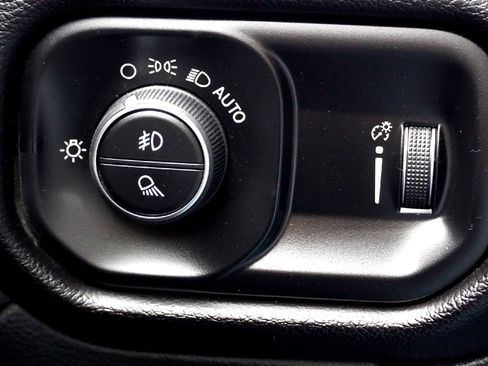 Used 2024 RAM 2500 Big Horn w/ Bed Utility Group image 23