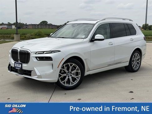 Used 2025 BMW X7 xDrive40i w/ Premium Package AWD/4WD image 1