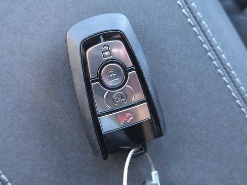 New 2025 Ford Bronco Badlands w/ Sasquatch Package image 25