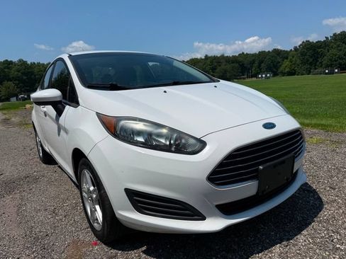 Used 2017 Ford Fiesta SE FWD image 6