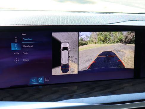 Used 2026 Cadillac Escalade Platinum Sport w/ LPO, ONYX Package image 28