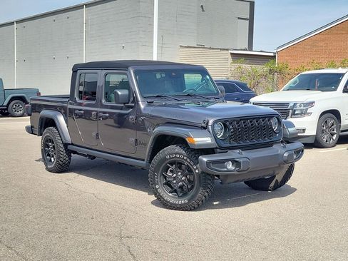 Used 2024 Jeep Gladiator Sport AWD/4WD image 28