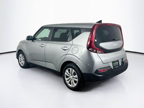 Used 2022 Kia Soul LX FWD image 5