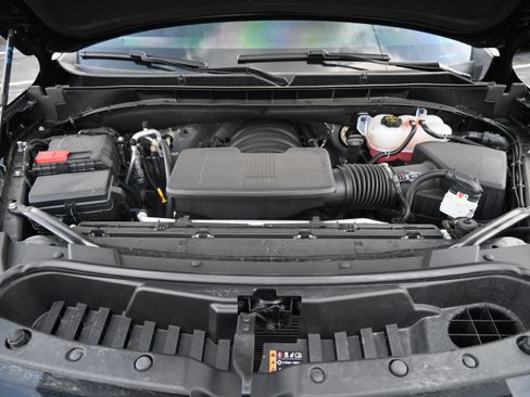 Used 2025 GMC Yukon Elevation w/ LPO, Floor Liner Package image 26