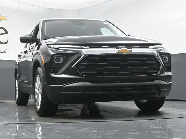 New 2026 Chevrolet TrailBlazer LS w/ LS Convenience Package FWD image 3