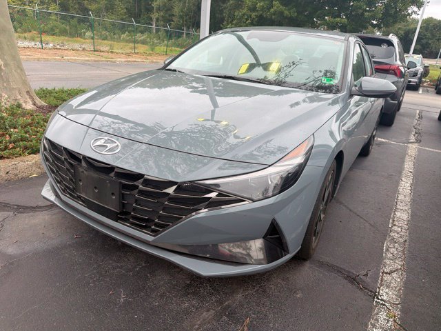 Used 2023 Hyundai Elantra Limited FWD image 5